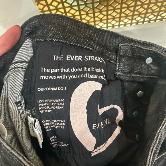 Evereve Jeans Womens 24 Black Raw Hem Ever Straight Stretch - Picture 5 of 6